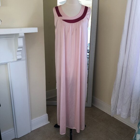 Vintage Lorraine Peignoir Gown & Robe Set Medium Long Pink - Picture 2 of 14